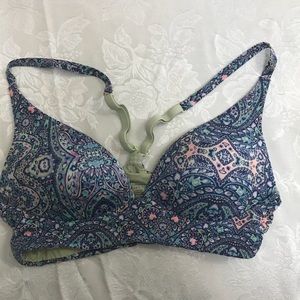VS Body By Victoria Lightly Lined Plunge Bra